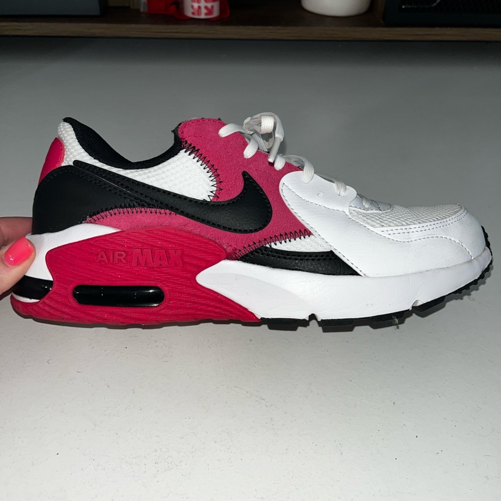NIKE Air Max Tennis Shoes